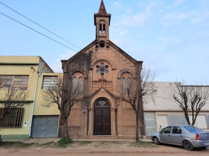 El gobierno de Chajarí entregó un nuevo aporte Municipal  para la restauración de la capilla del Instituto San José