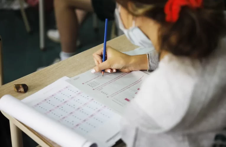 “Todos pasan de grado”: por qué un informe que revela un fuerte aumento en la promoción escolar genera alarma en los expertos
