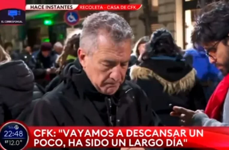 Urribarri participó de la «vigilia» frente a la casa de Cristina Fernández de Kirchner