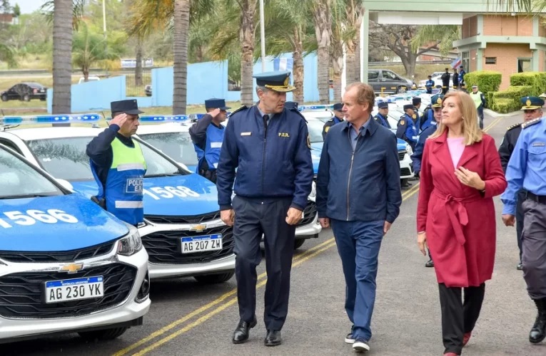 Entregaron 76 nuevos vehículos a la Policía para fortalecer la seguridad en Entre Ríos