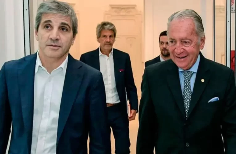 Caputo le ofreció a los bancos el mayor canje de deuda de la historia argentina
