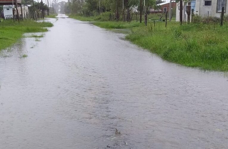 Tremendas precipitaciones en San Jaime de la Frontera, Entre Ríos: Calles anegadas y viviendas inundadas