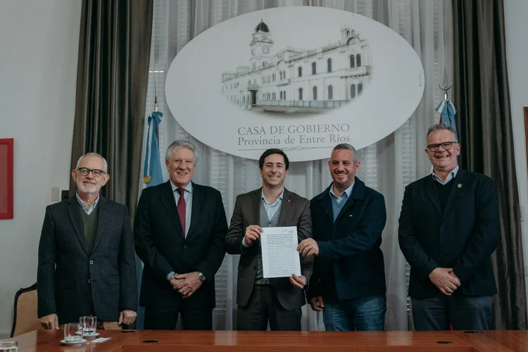 Se firmó el contrato para la construcción de la nueva Planta de Tratamiento de Aguas Residuales de Colón